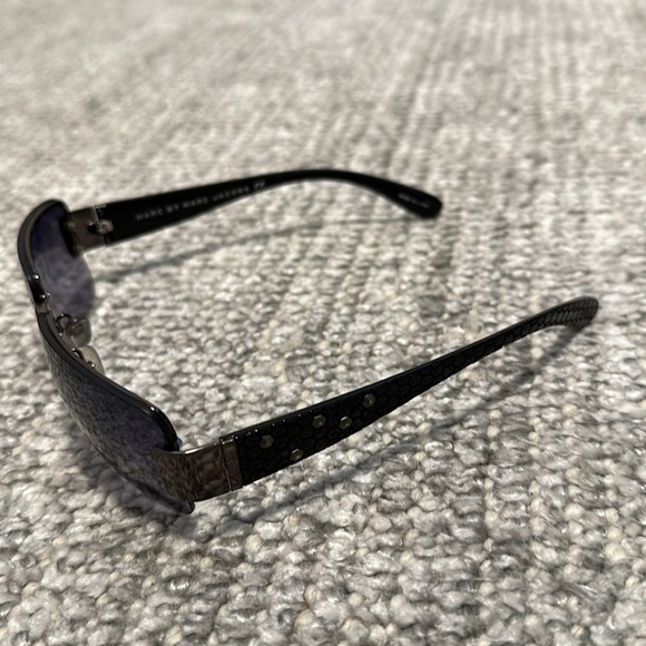 Y2K Marc by Marc Jacobs Sunglasses - Picture 3 of 5